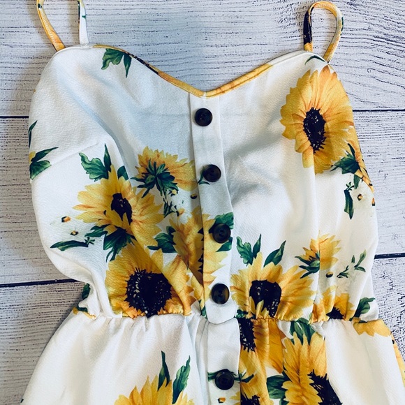 New white sunflower spaghetti strap dress - Picture 3 of 6